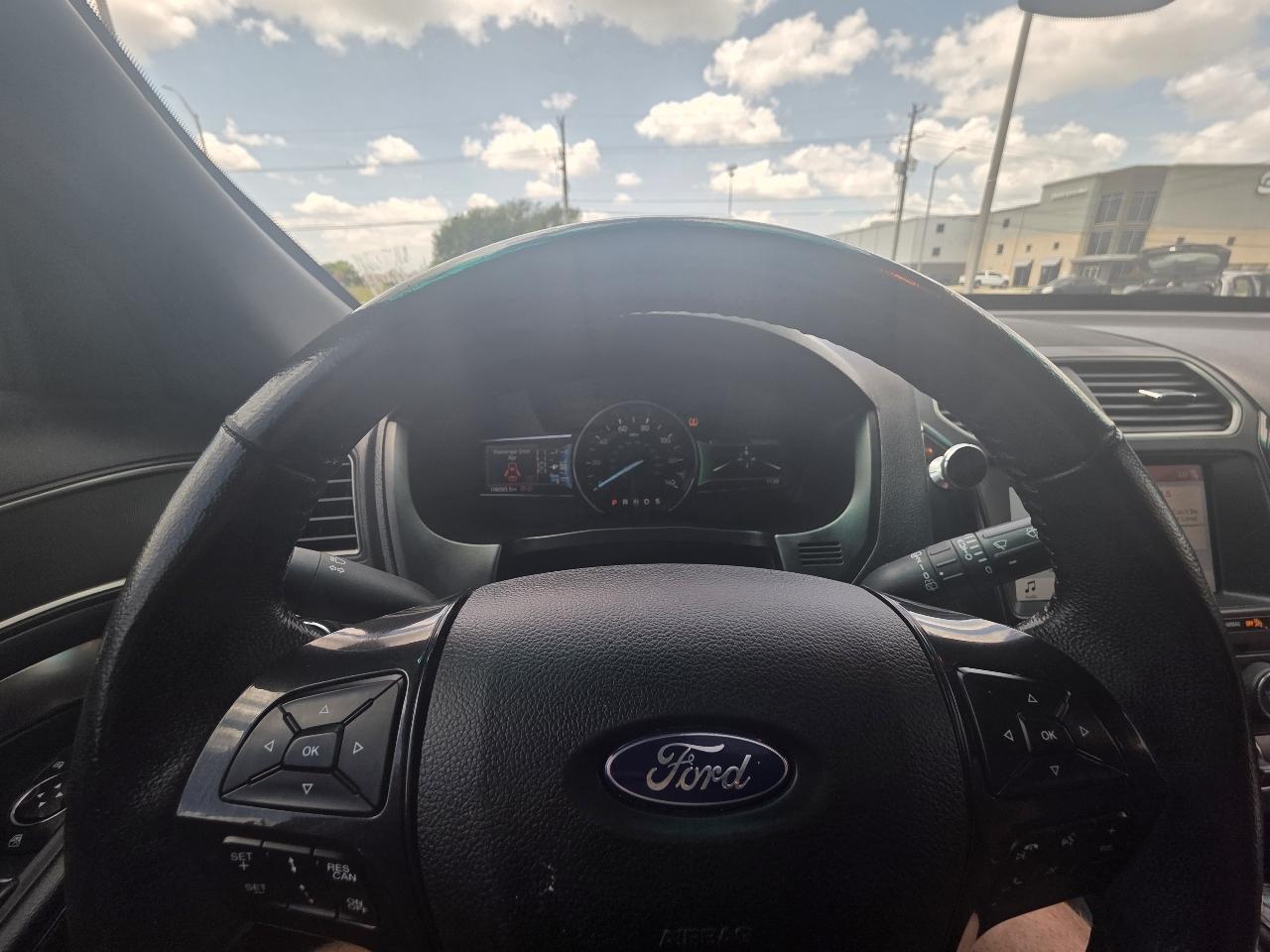 Ford Explorer XLT FWD 2018