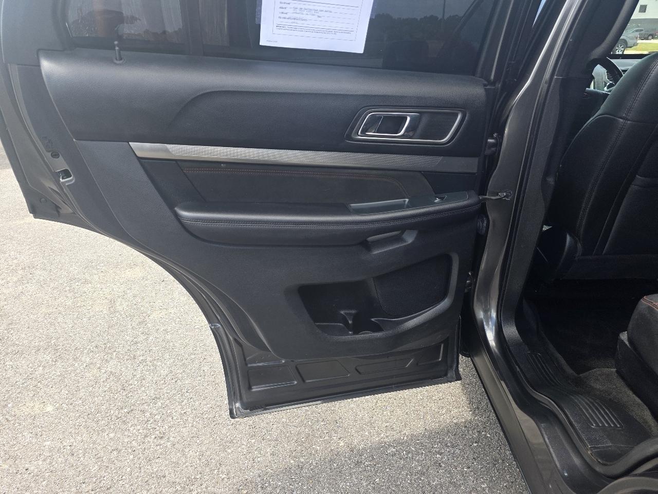 Ford Explorer XLT FWD 2018