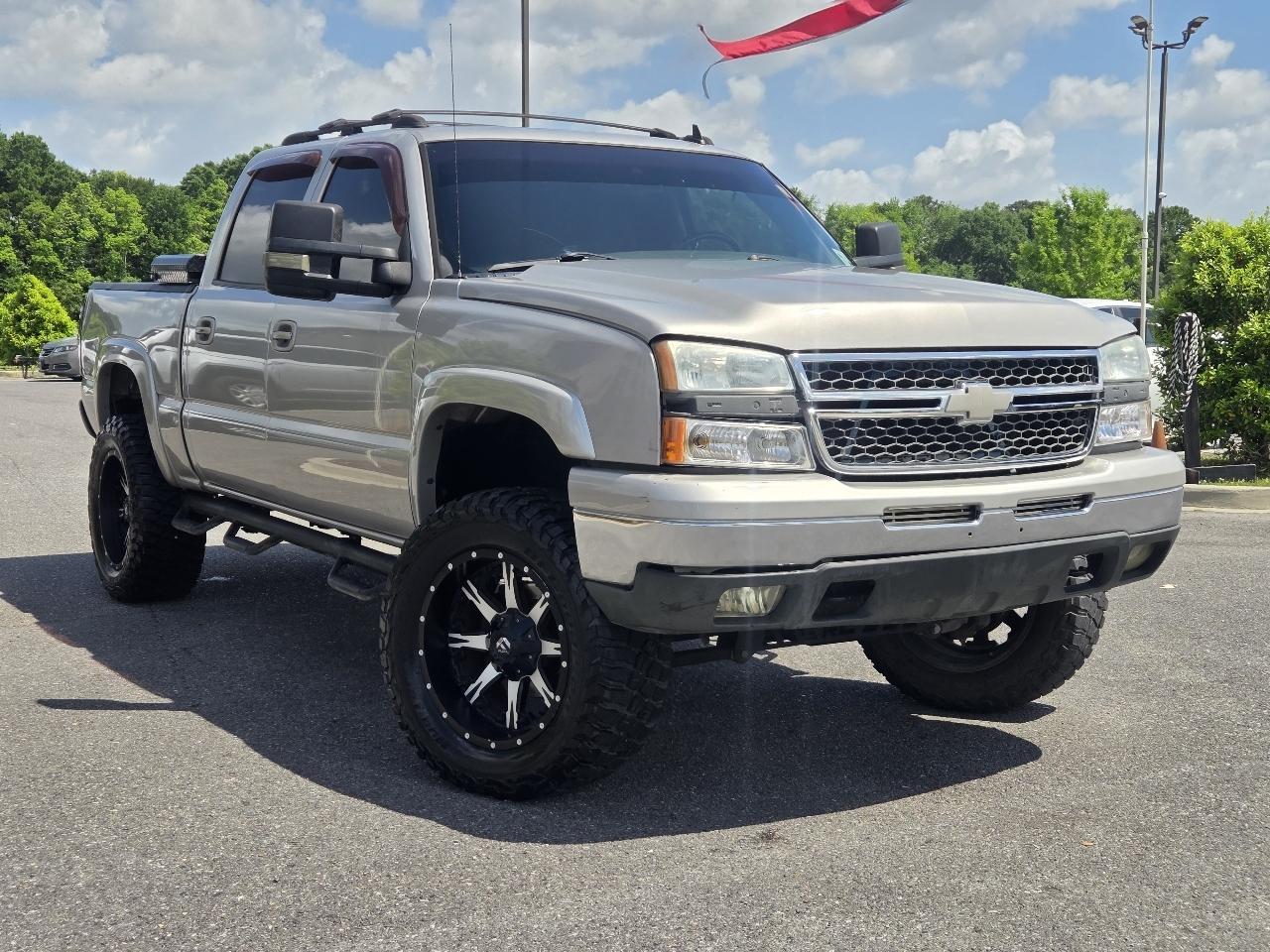 Chevrolet Silverado 1500 Crew Cab 143.5" WB 4WD LT1 2006