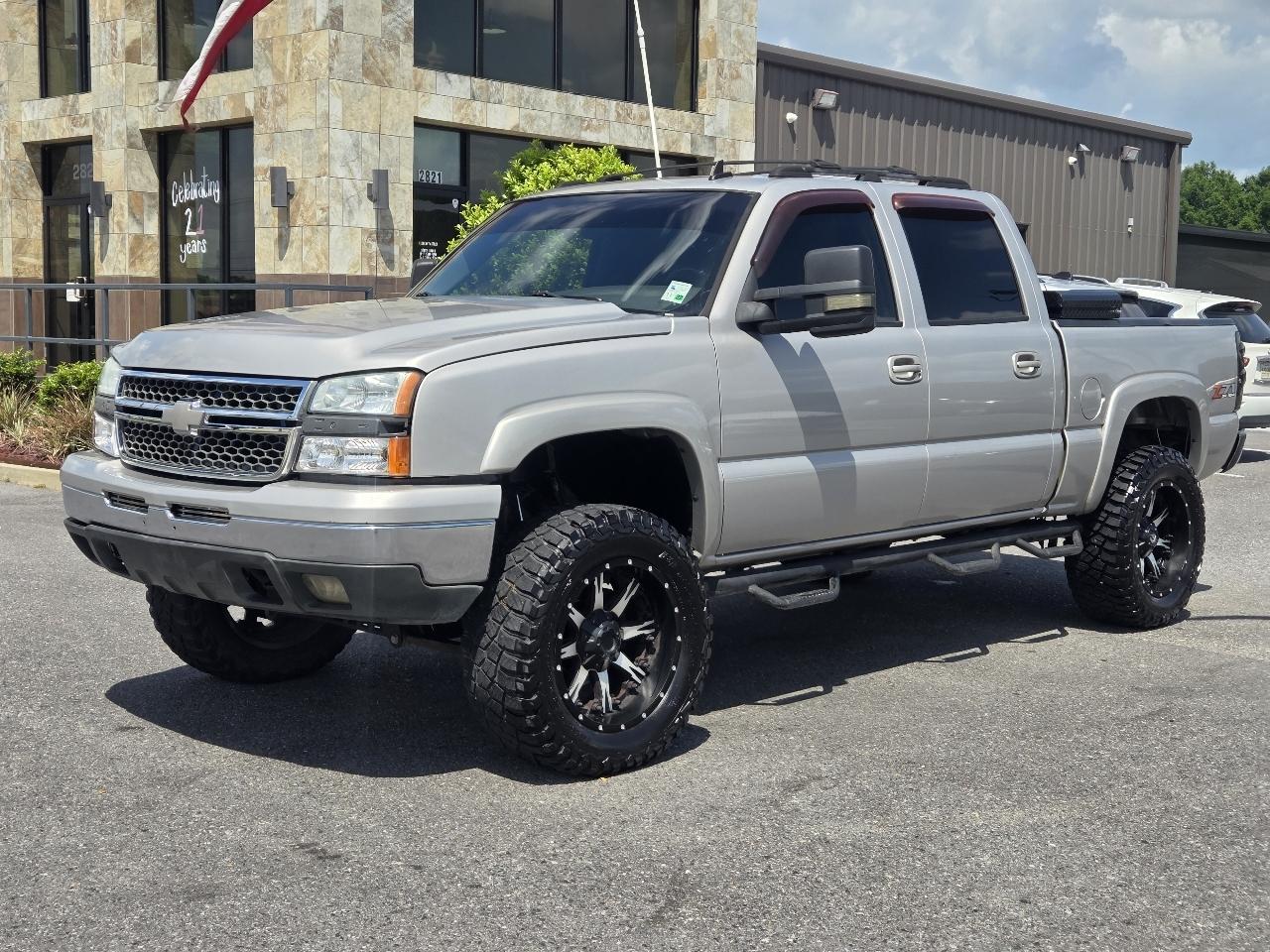 Chevrolet Silverado 1500 Crew Cab 143.5" WB 4WD LT1 2006