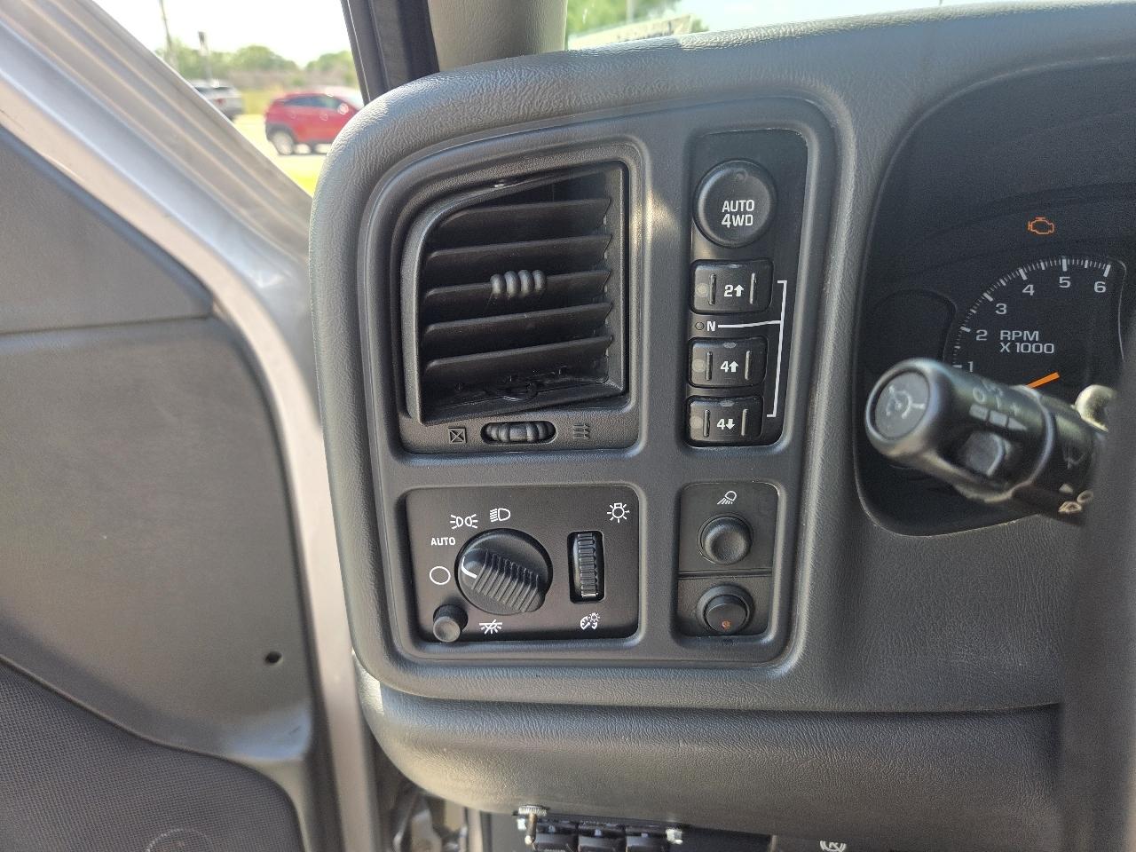 Chevrolet Silverado 1500 Crew Cab 143.5" WB 4WD LT1 2006