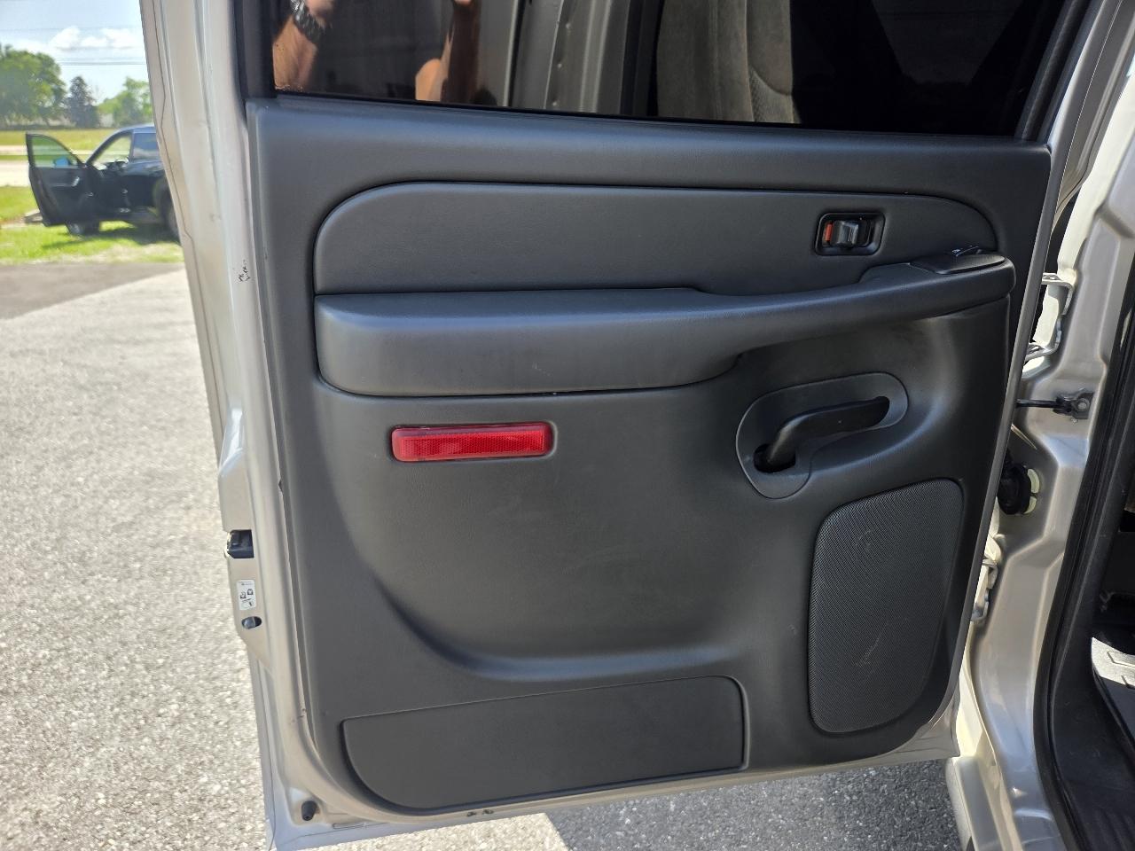 Chevrolet Silverado 1500 Crew Cab 143.5" WB 4WD LT1 2006