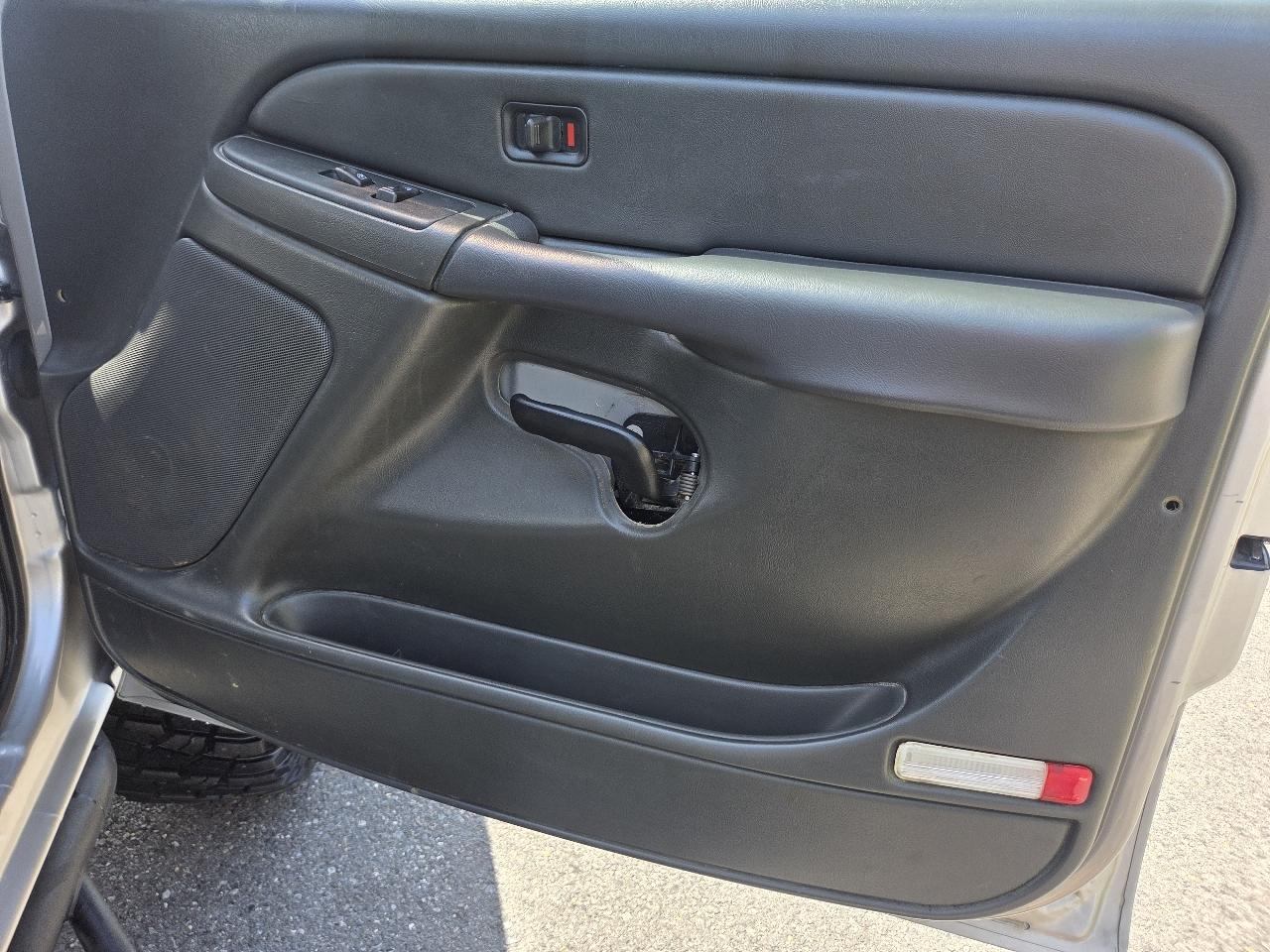 Chevrolet Silverado 1500 Crew Cab 143.5" WB 4WD LT1 2006