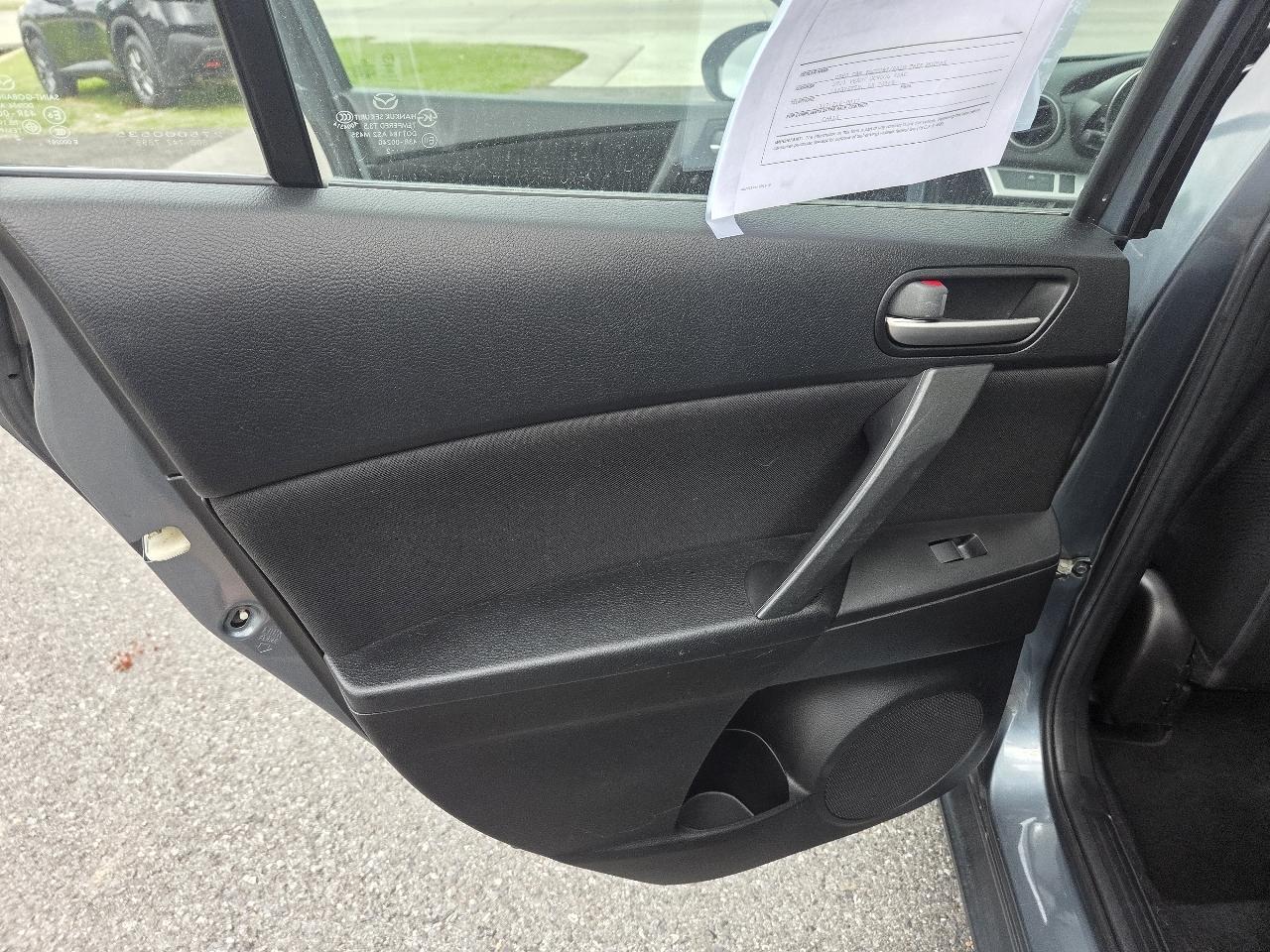 Mazda MAZDA3 4dr Sdn Auto i Sport 2013