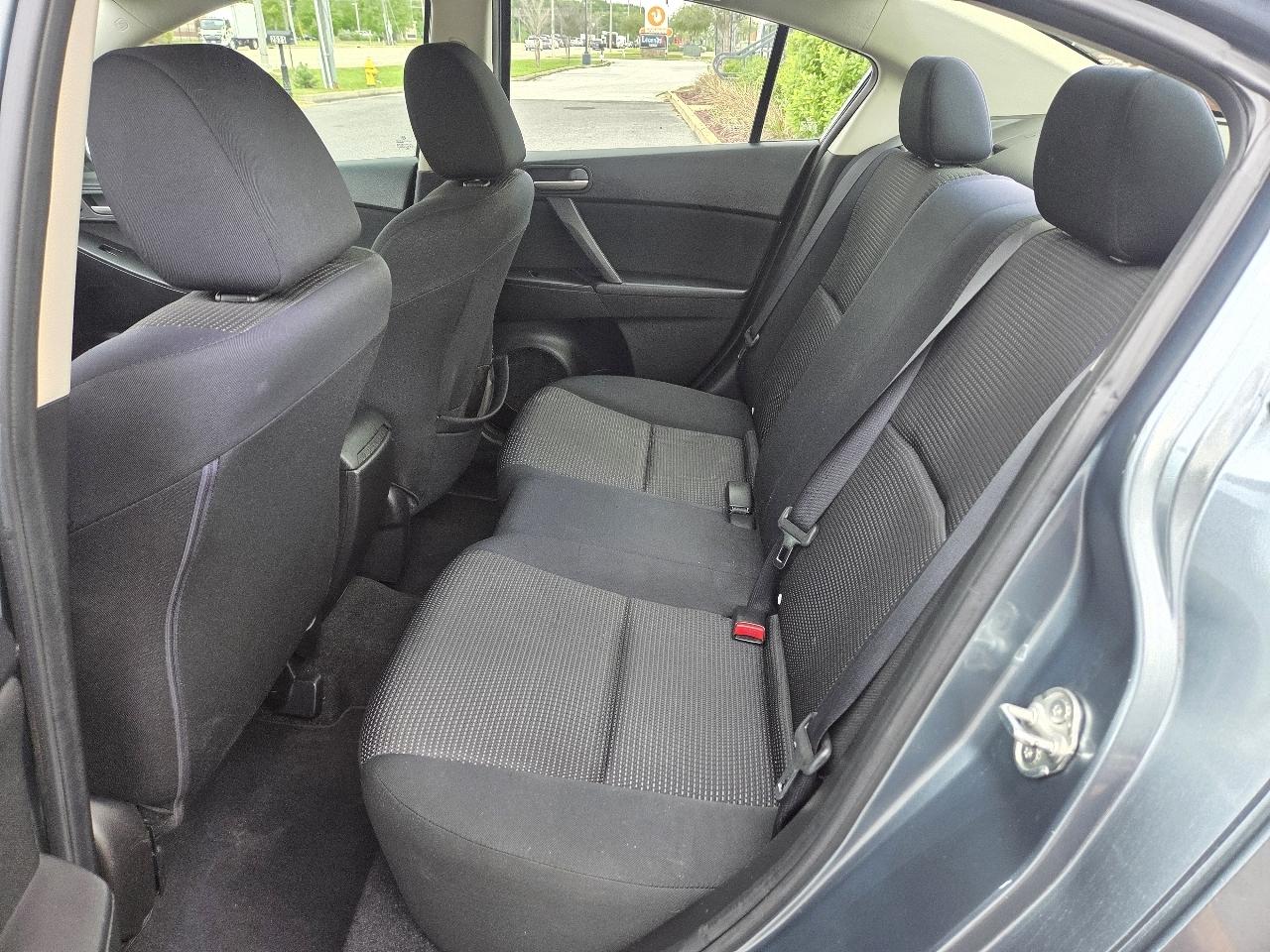 Mazda MAZDA3 4dr Sdn Auto i Sport 2013