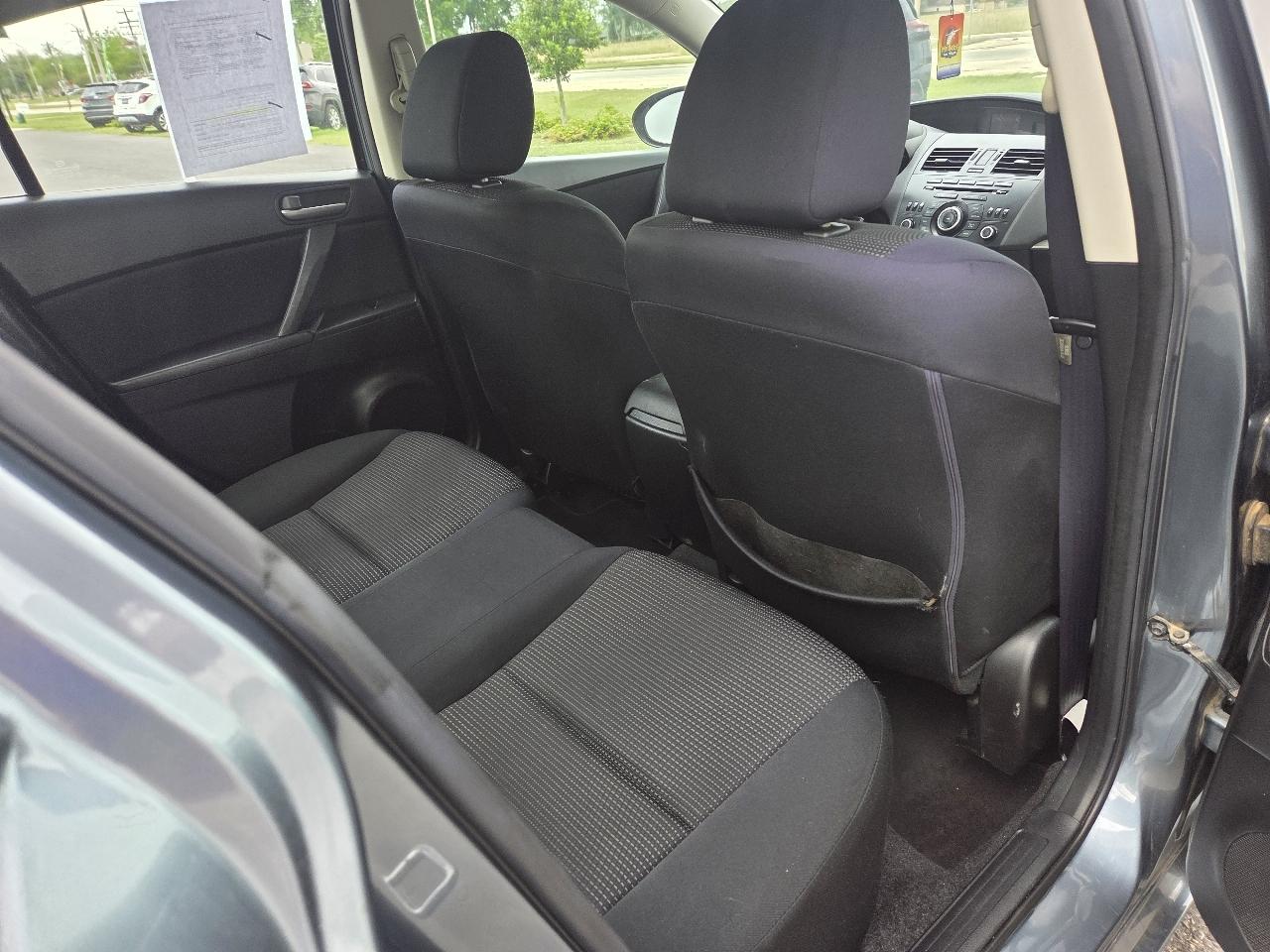 Mazda MAZDA3 4dr Sdn Auto i Sport 2013