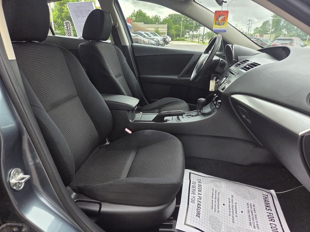 Mazda MAZDA3 4dr Sdn Auto i Sport 2013