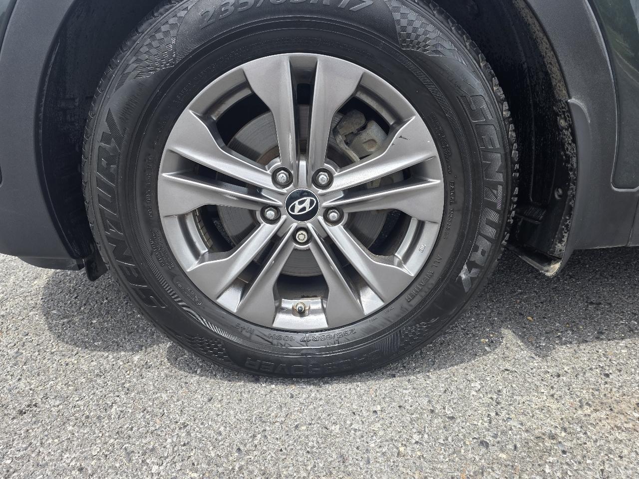 Hyundai Santa Fe FWD 4dr Sport 2013