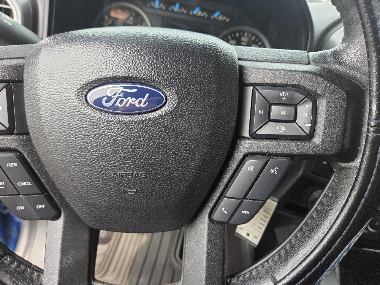 Ford F-150 XLT 2WD SuperCrew 5.5' Box 2017
