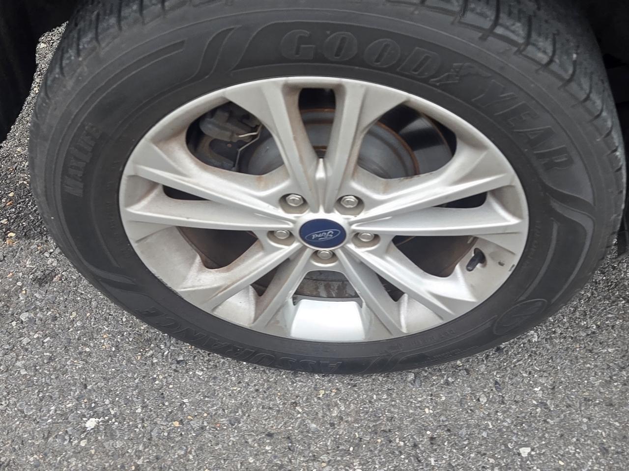 Ford Escape SE FWD 2017