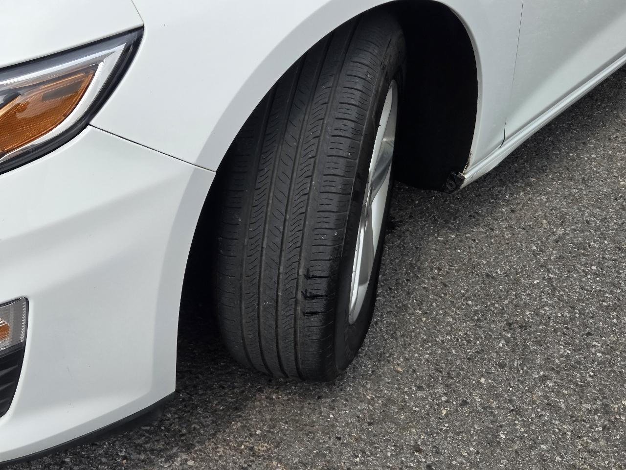 Chevrolet Malibu 4dr Sdn LS w/1FL 2023