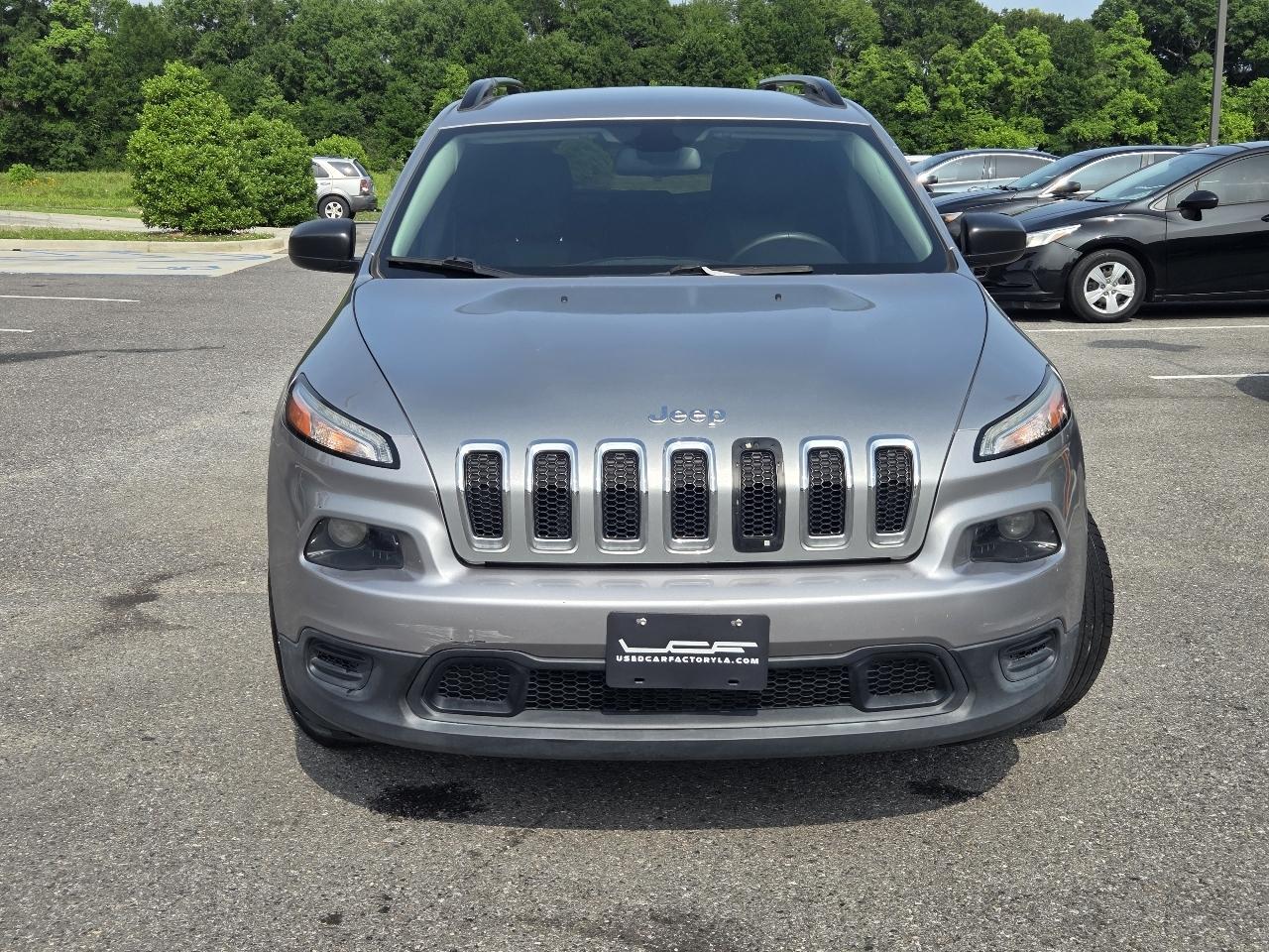 Jeep Cherokee FWD 4dr Sport 2016