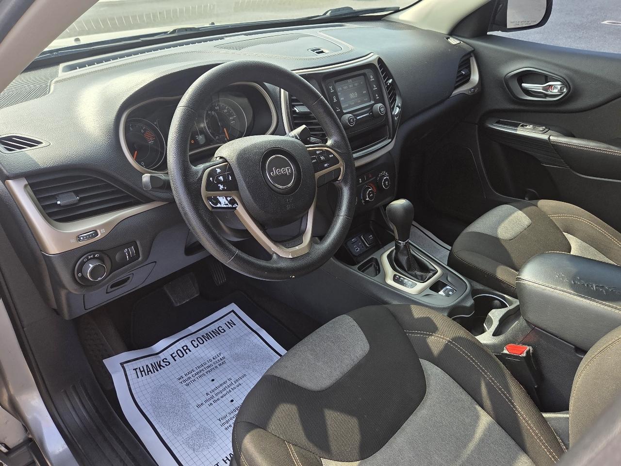 Jeep Cherokee FWD 4dr Sport 2016