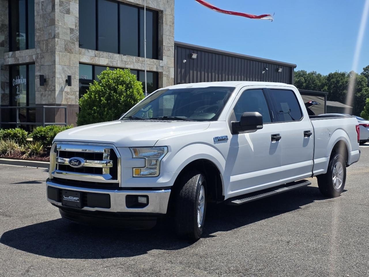 Ford F-150 2WD SuperCrew 150" XLT 2015
