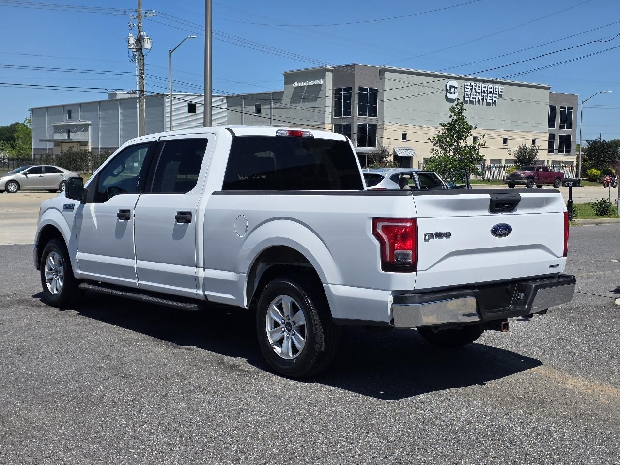 Ford F-150 2WD SuperCrew 150" XLT 2015