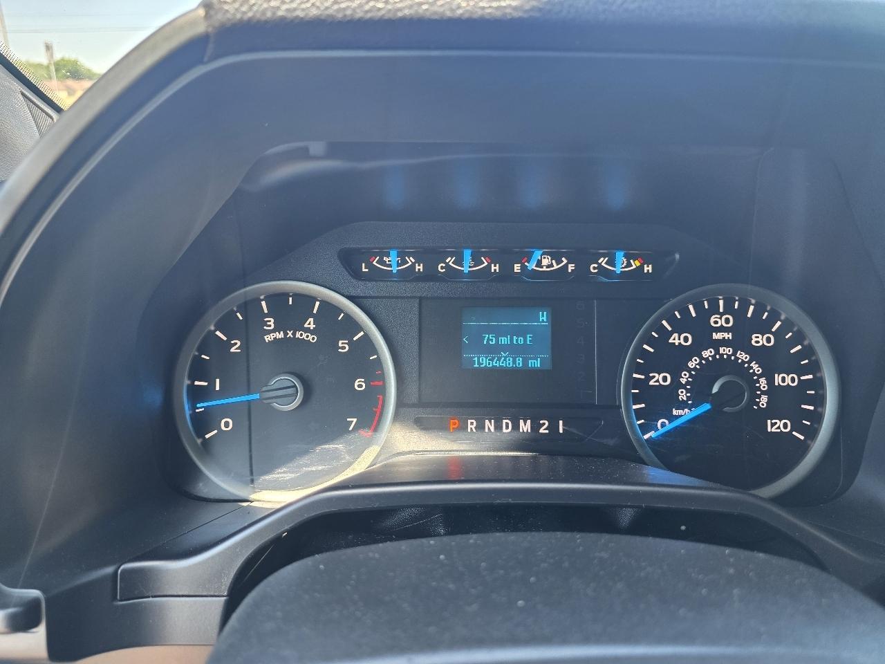 Ford F-150 2WD SuperCrew 150" XLT 2015