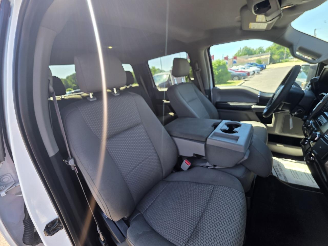 Ford F-150 2WD SuperCrew 150" XLT 2015