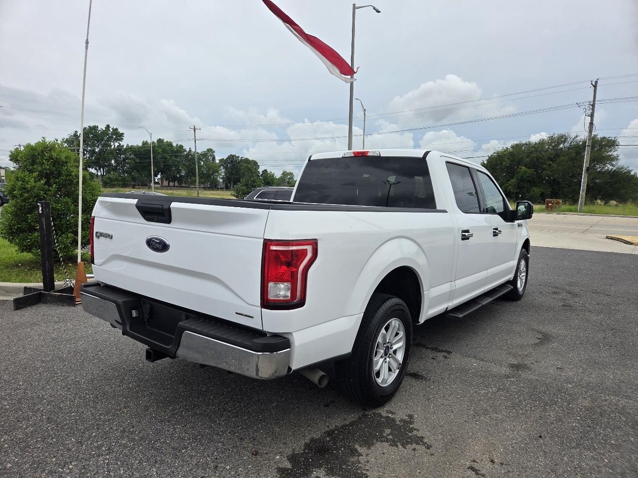 Ford F-150 2WD SuperCrew 157" XLT 2015