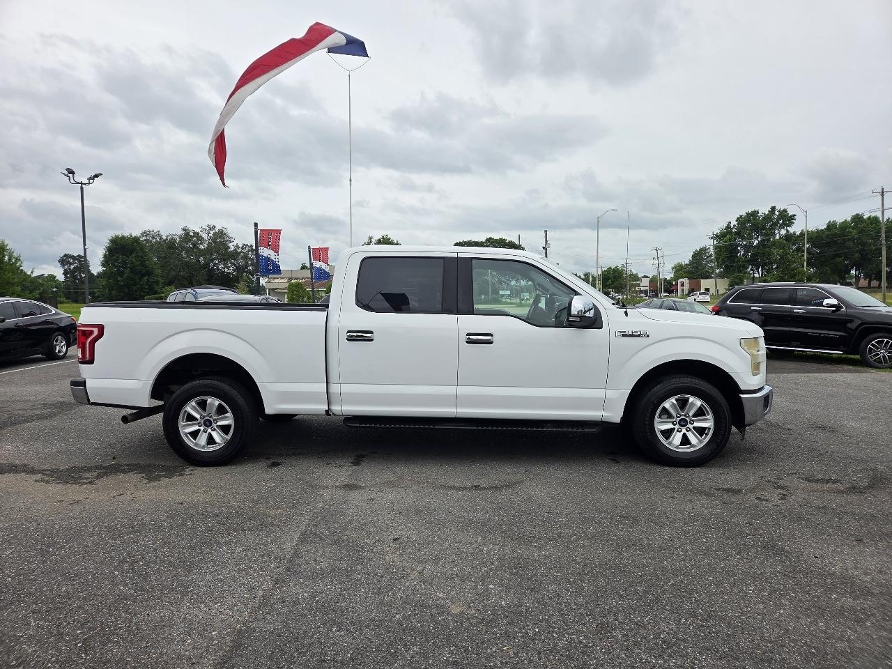 Ford F-150 2WD SuperCrew 157" XLT 2015