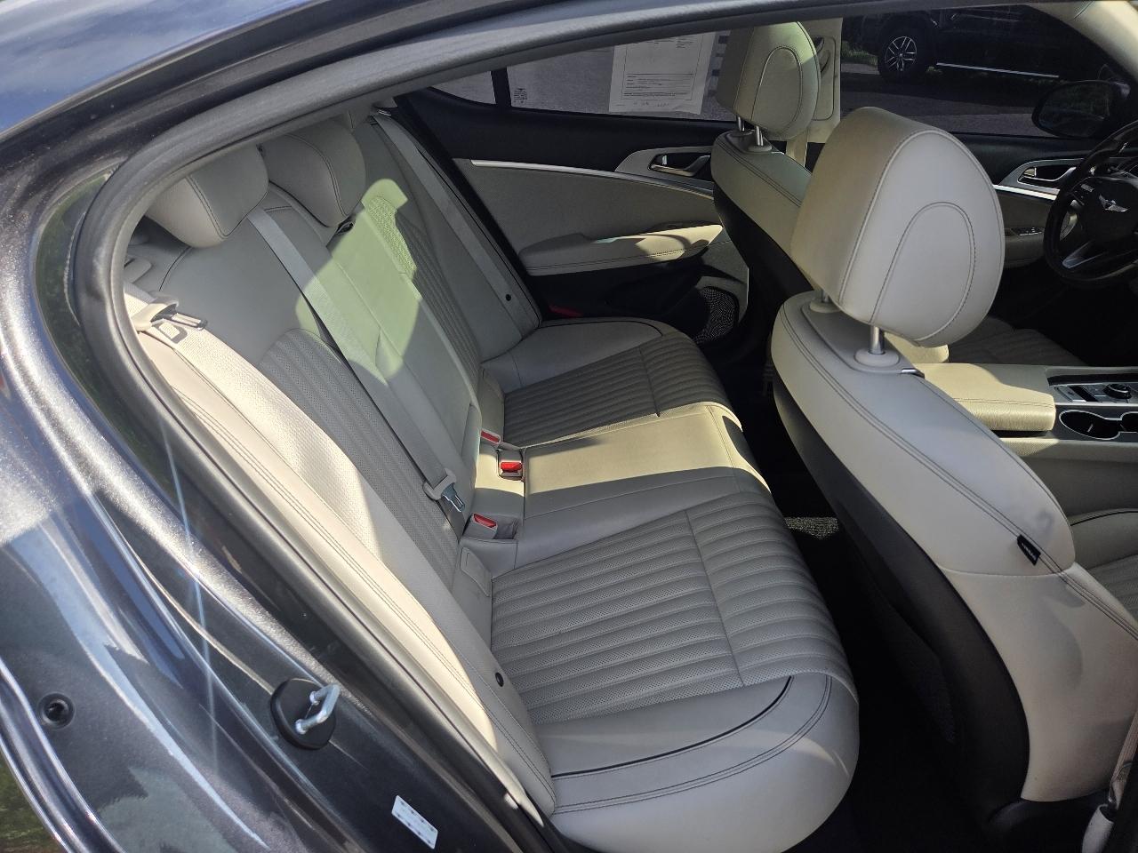 Genesis G70 2.0T Advanced RWD 2019