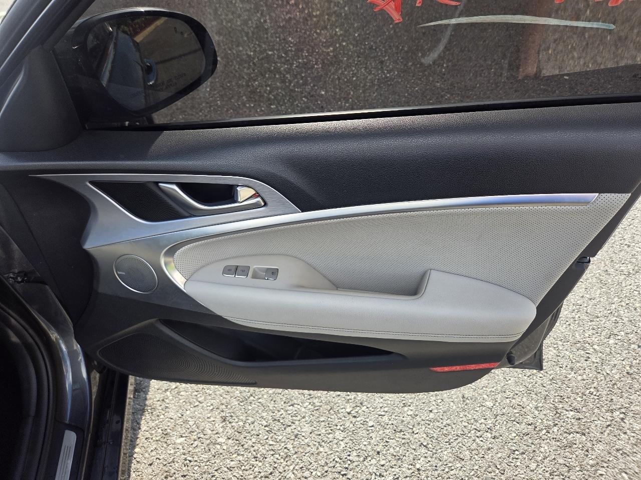 Genesis G70 2.0T Advanced RWD 2019