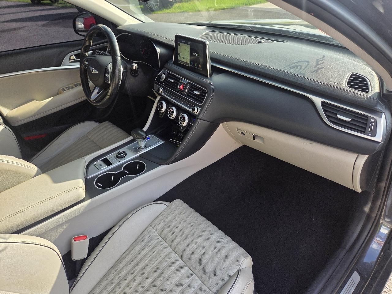 Genesis G70 2.0T Advanced RWD 2019