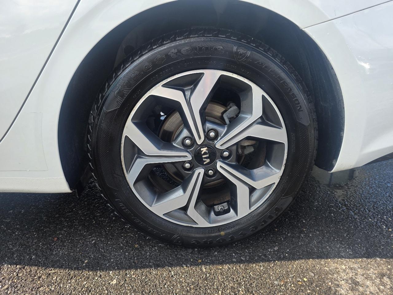 Kia Forte LXS IVT 2021