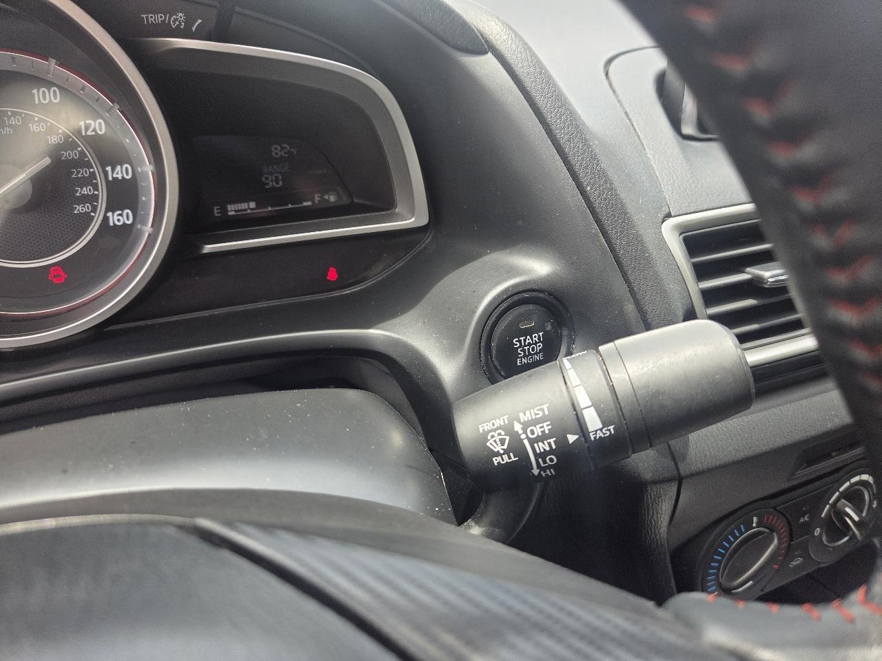 Mazda MAZDA3 4dr Sdn Auto i Touring 2015