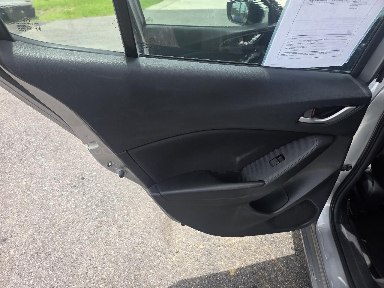 Mazda MAZDA3 4dr Sdn Auto i Touring 2015