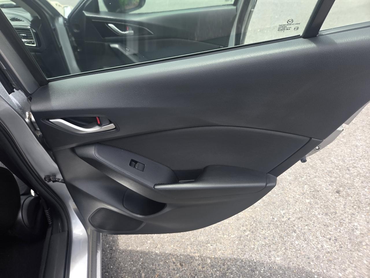 Mazda MAZDA3 4dr Sdn Auto i Touring 2015