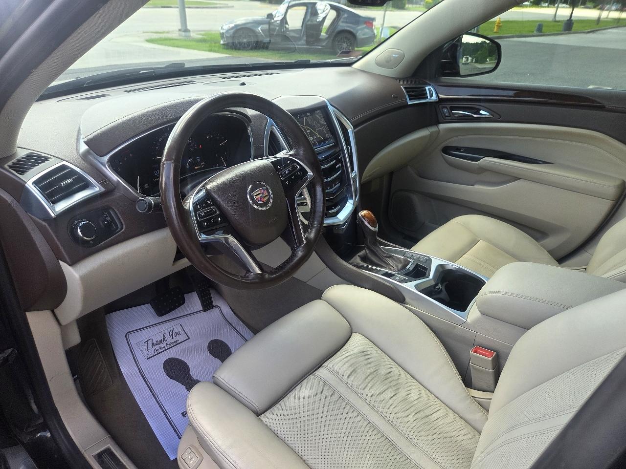 Cadillac SRX FWD 4dr Luxury Collection 2015