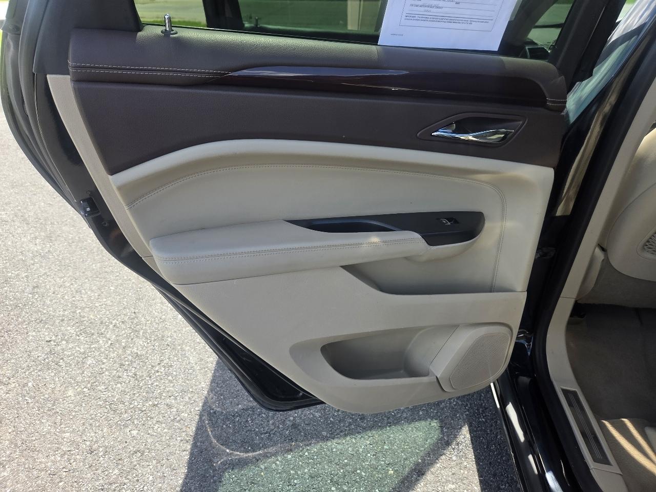 Cadillac SRX FWD 4dr Luxury Collection 2015