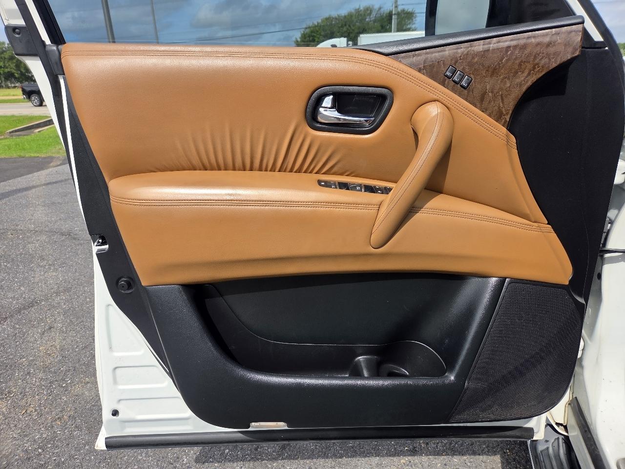 Infiniti QX80 2WD 4dr 2016