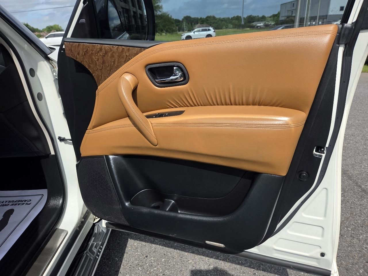 Infiniti QX80 2WD 4dr 2016