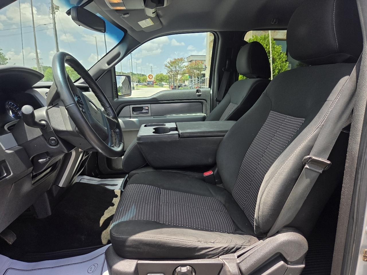 Ford F-150 2WD SuperCrew 145" XLT 2011