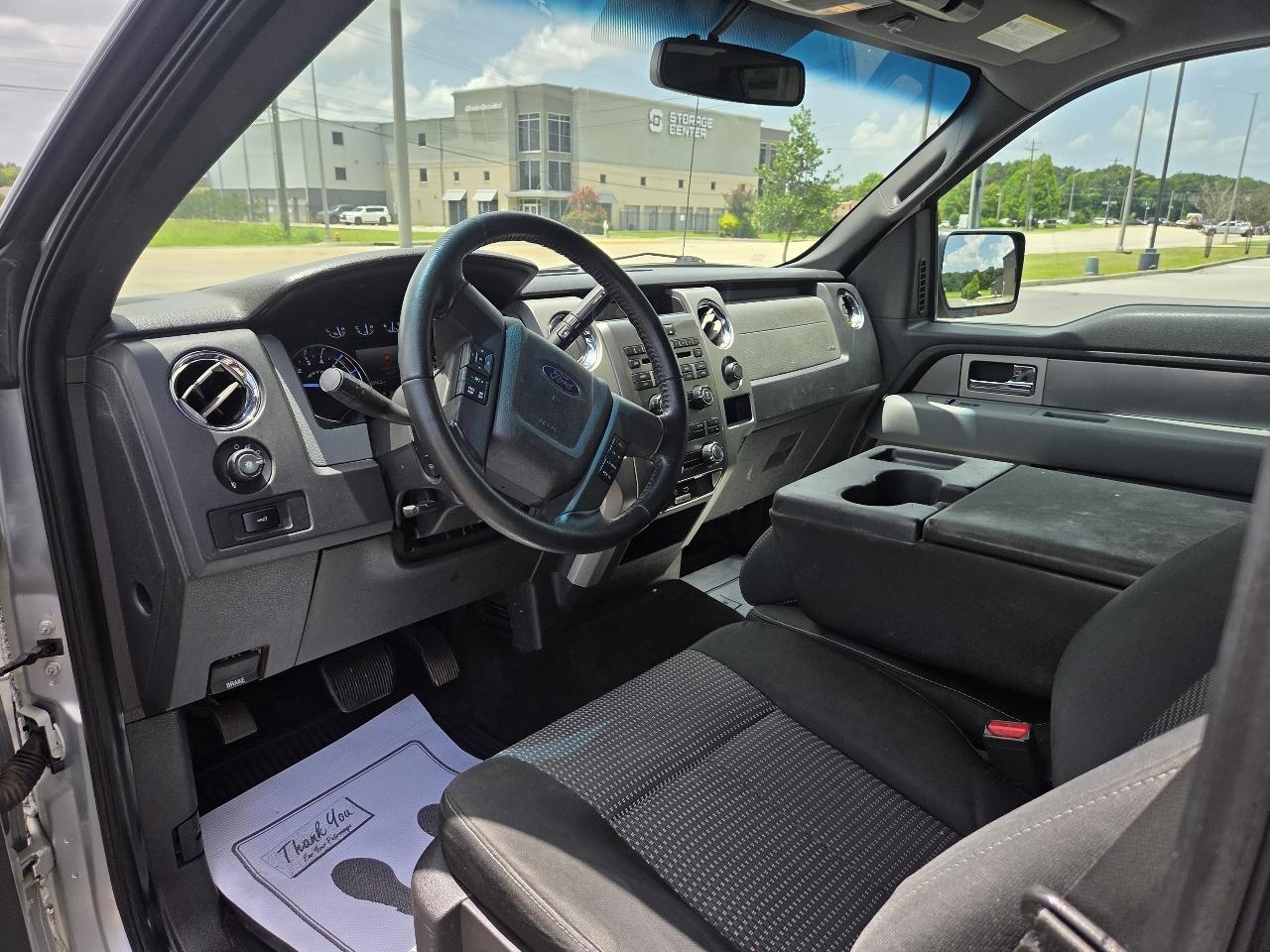 Ford F-150 2WD SuperCrew 145" XLT 2011