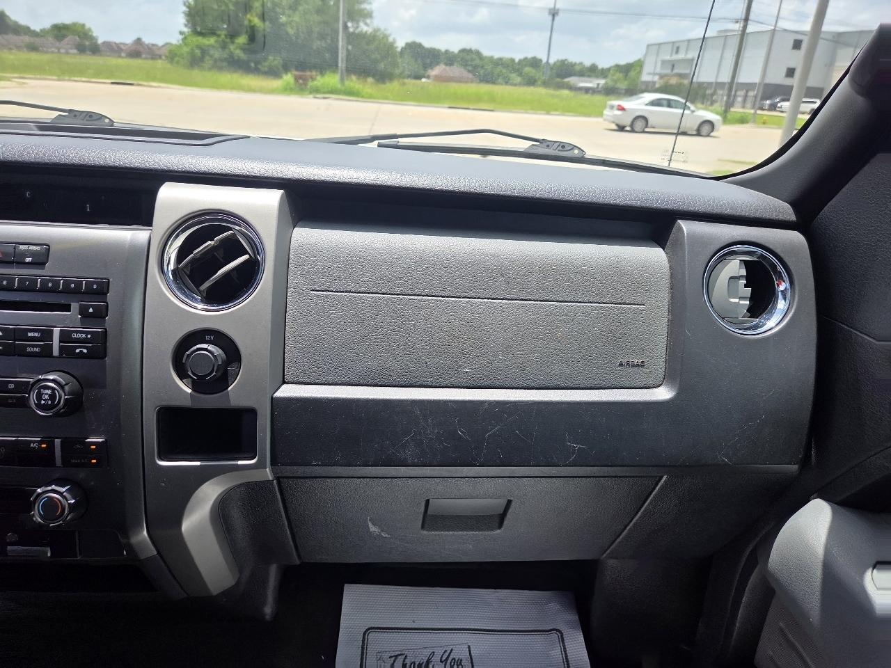 Ford F-150 2WD SuperCrew 145" XLT 2011