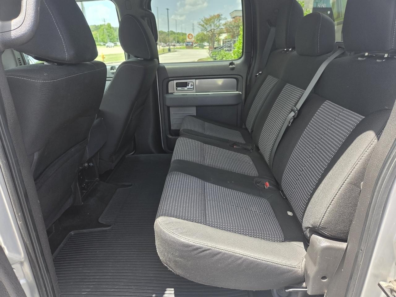 Ford F-150 2WD SuperCrew 145" XLT 2011