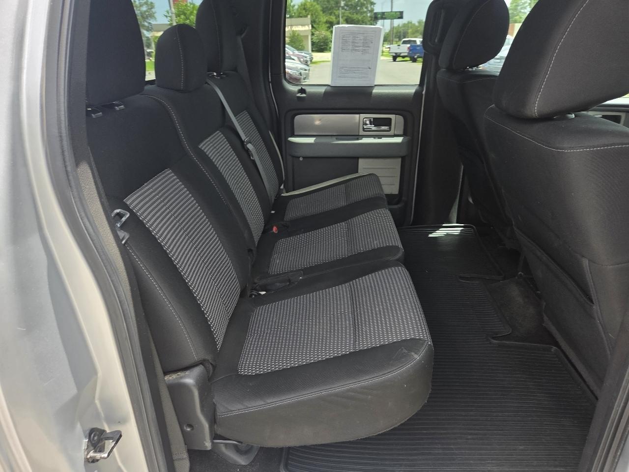 Ford F-150 2WD SuperCrew 145" XLT 2011