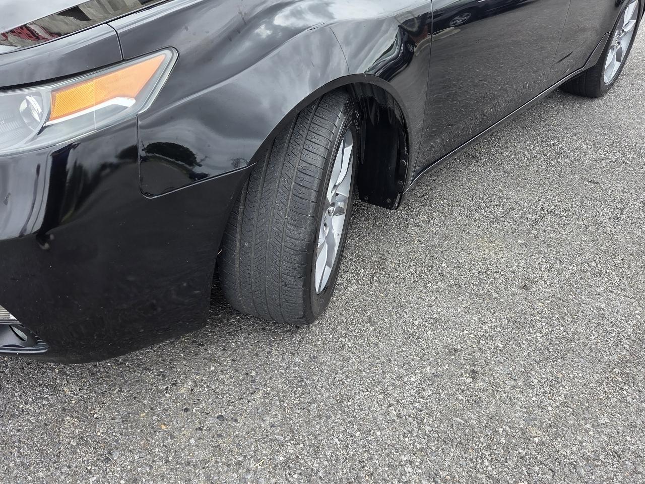 Acura TL 4dr Sdn Auto 2WD 2012