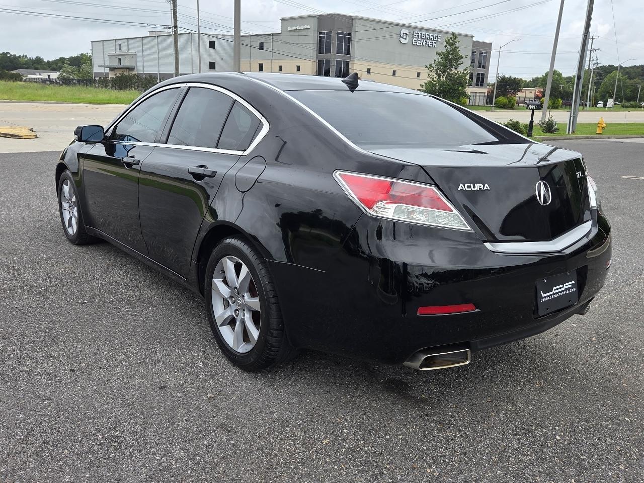 Acura TL 4dr Sdn Auto 2WD 2012