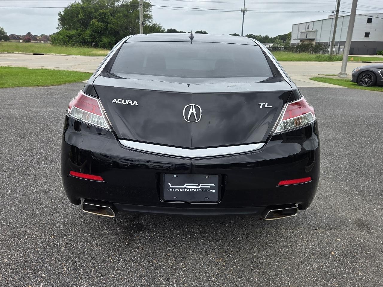 Acura TL 4dr Sdn Auto 2WD 2012