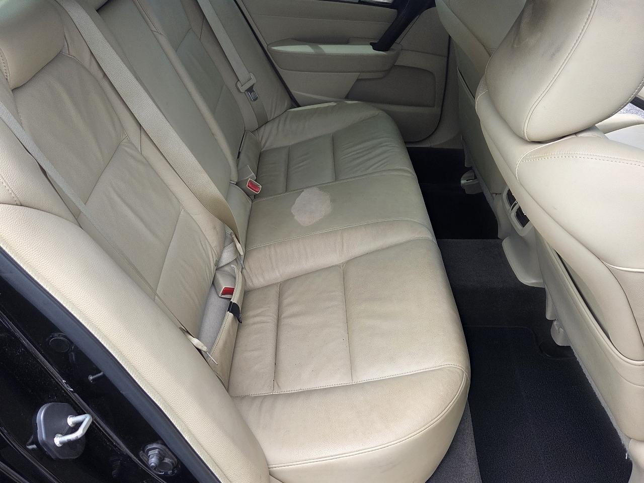 Acura TL 4dr Sdn Auto 2WD 2012