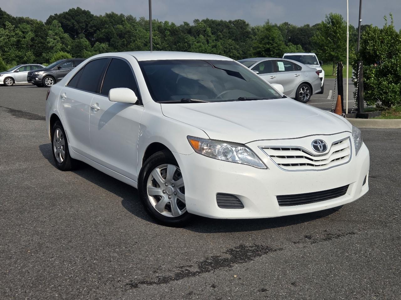 Toyota Camry 4dr Sdn I4 Man (Natl) 2010