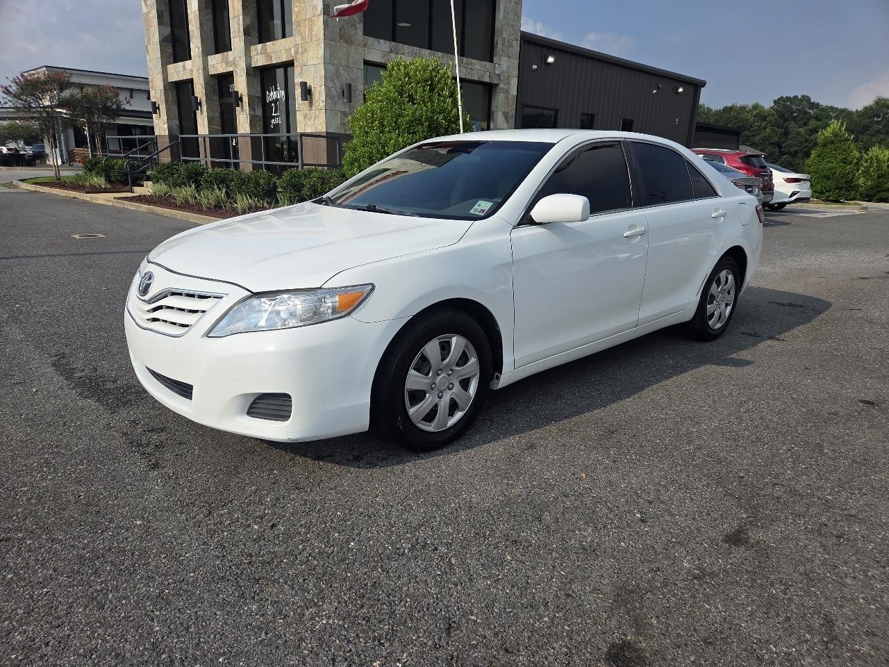 Toyota Camry 4dr Sdn I4 Man (Natl) 2010