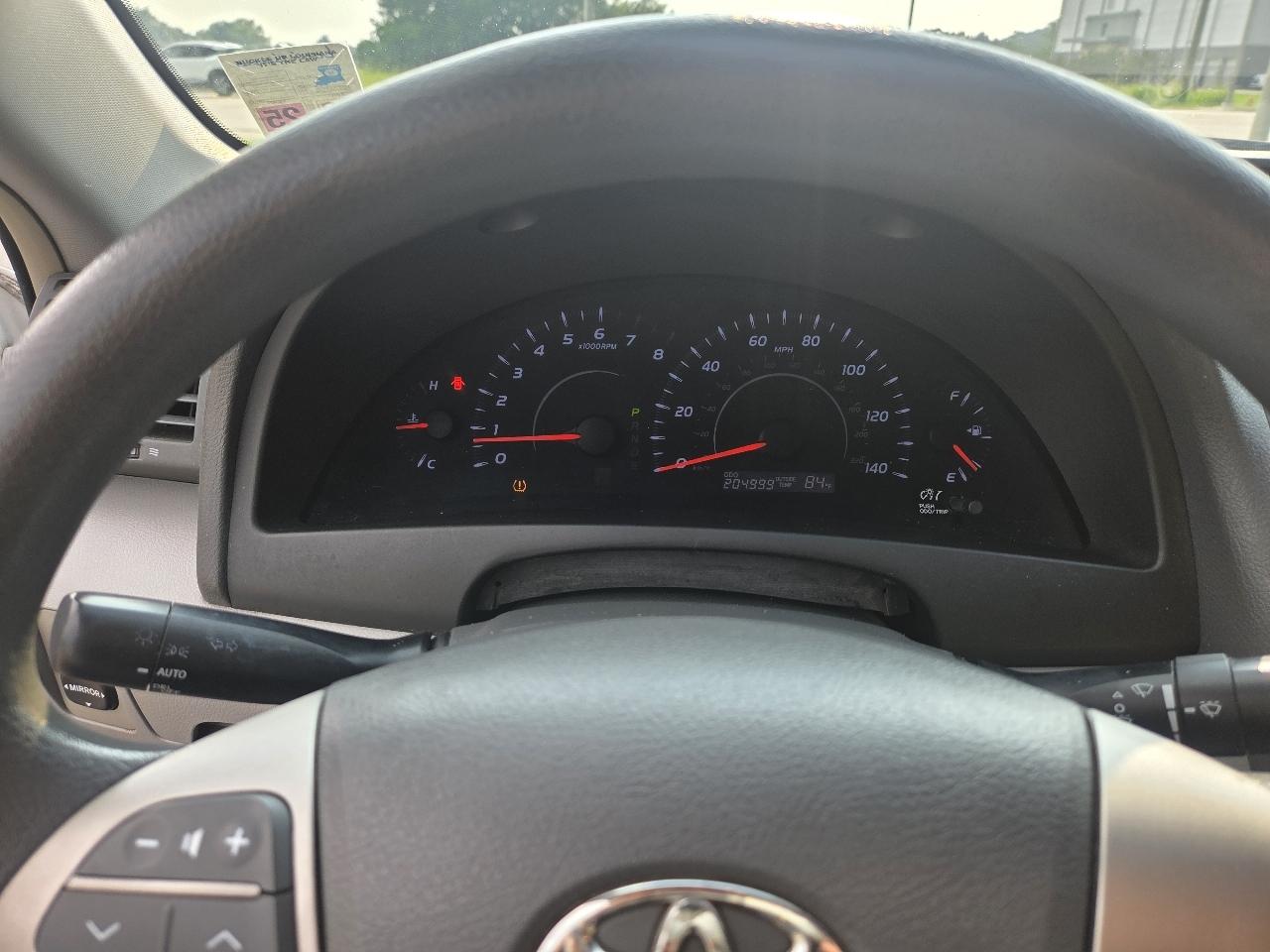 Toyota Camry 4dr Sdn I4 Man (Natl) 2010
