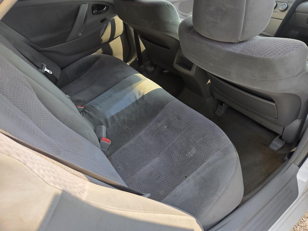 Toyota Camry 4dr Sdn I4 Man (Natl) 2010