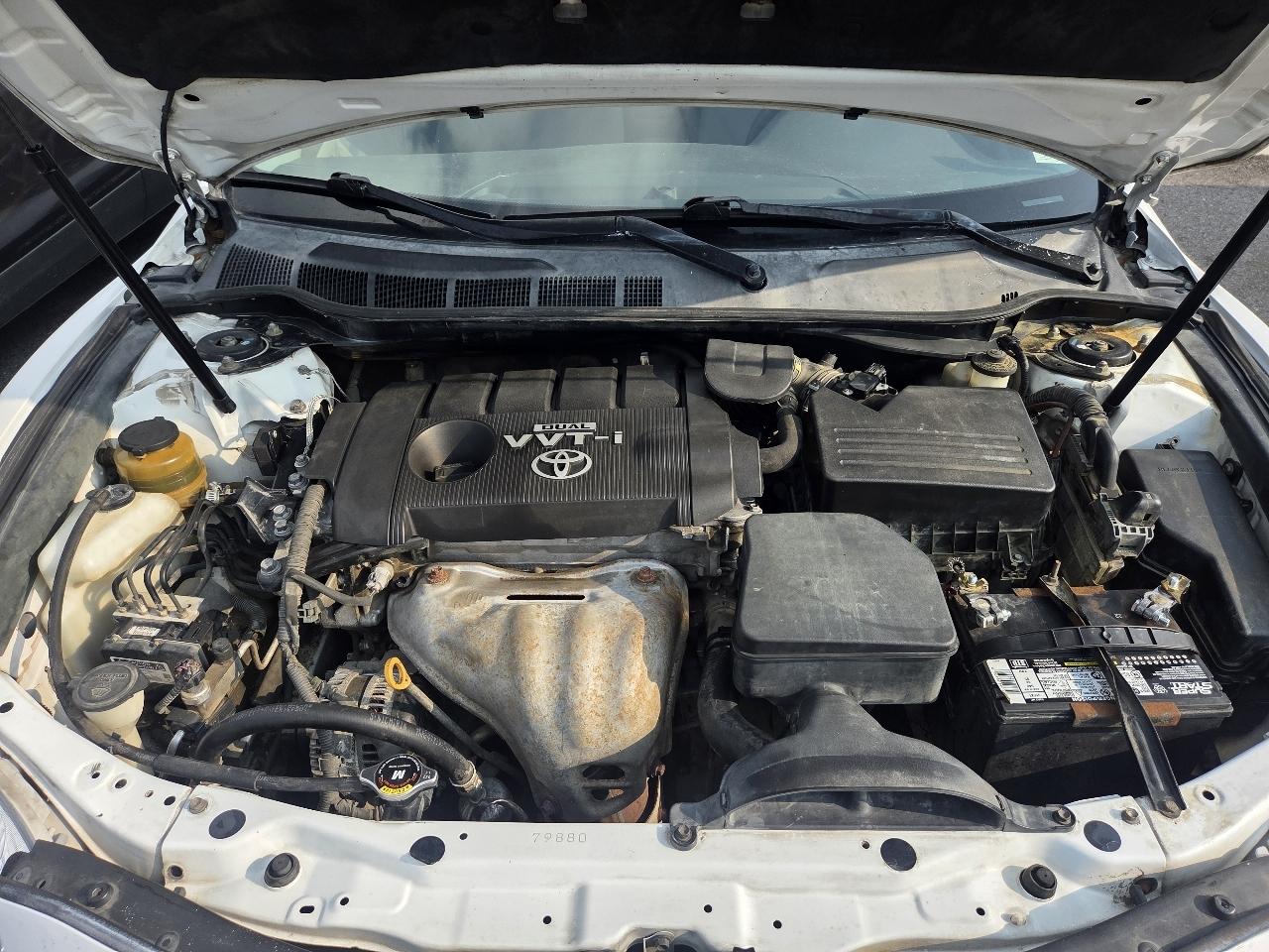 Toyota Camry 4dr Sdn I4 Man (Natl) 2010