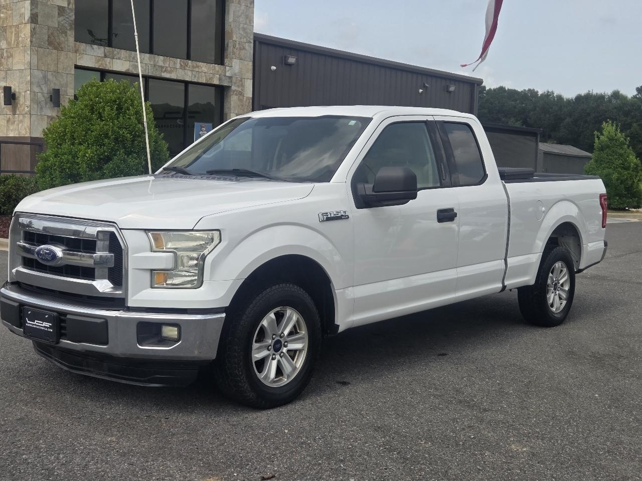 Ford F-150 2WD SuperCab 145" XLT 2015