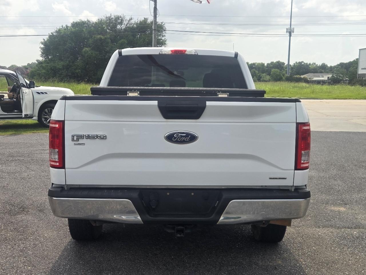 Ford F-150 2WD SuperCab 145" XLT 2015